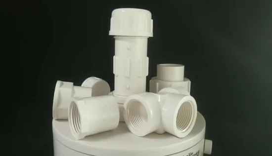 Accesorios de tubería de PVC Sch80 de venta caliente fabricados en China